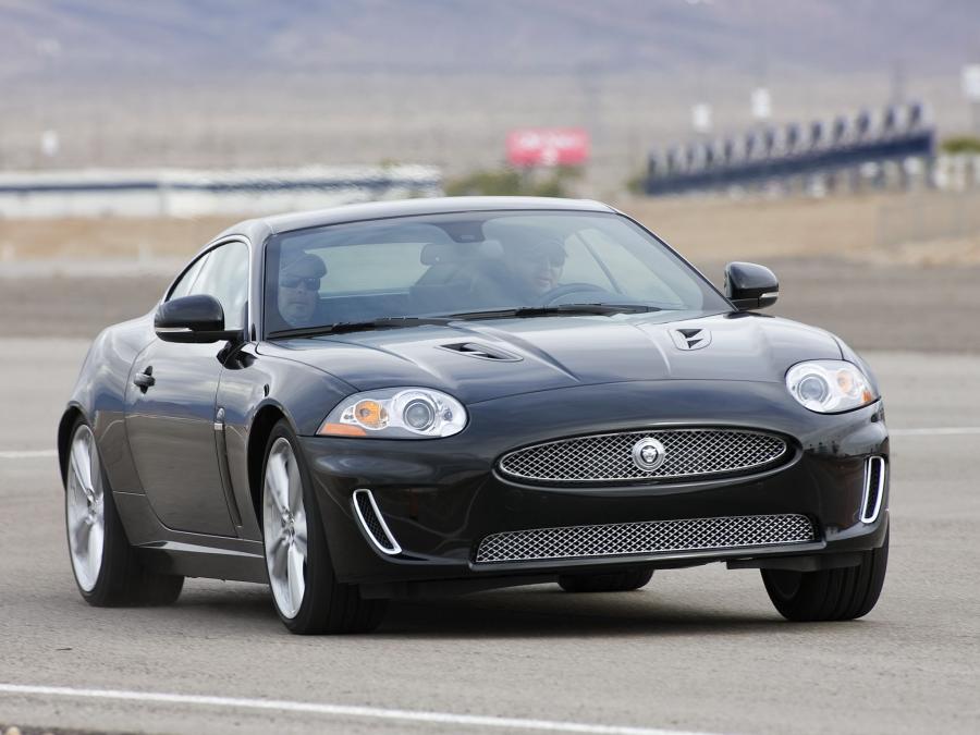  Jaguar XKR Coupe 2009 года  (US) (фото 6 из 8)